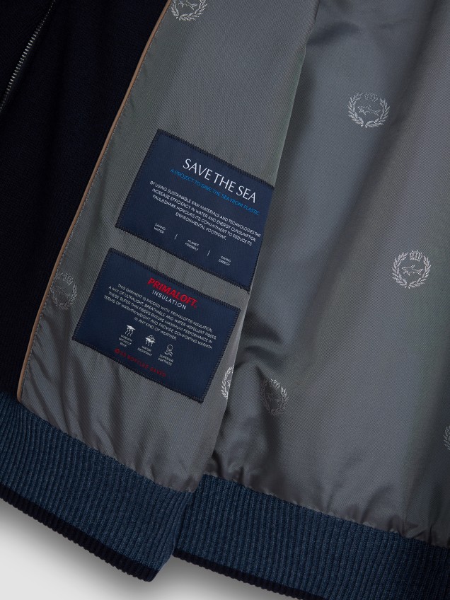 Blusão Combinado com Gola Alta