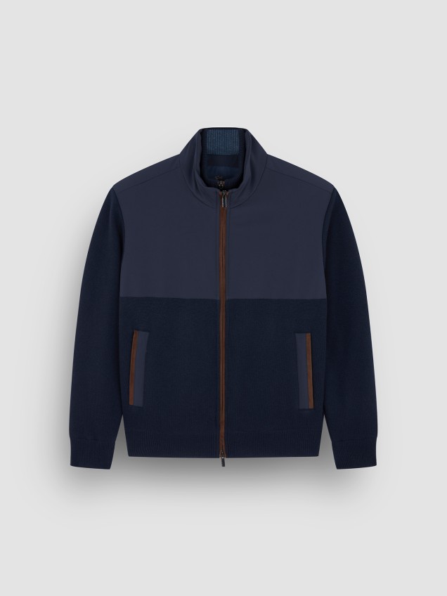 Blusão Combinado com Gola Alta