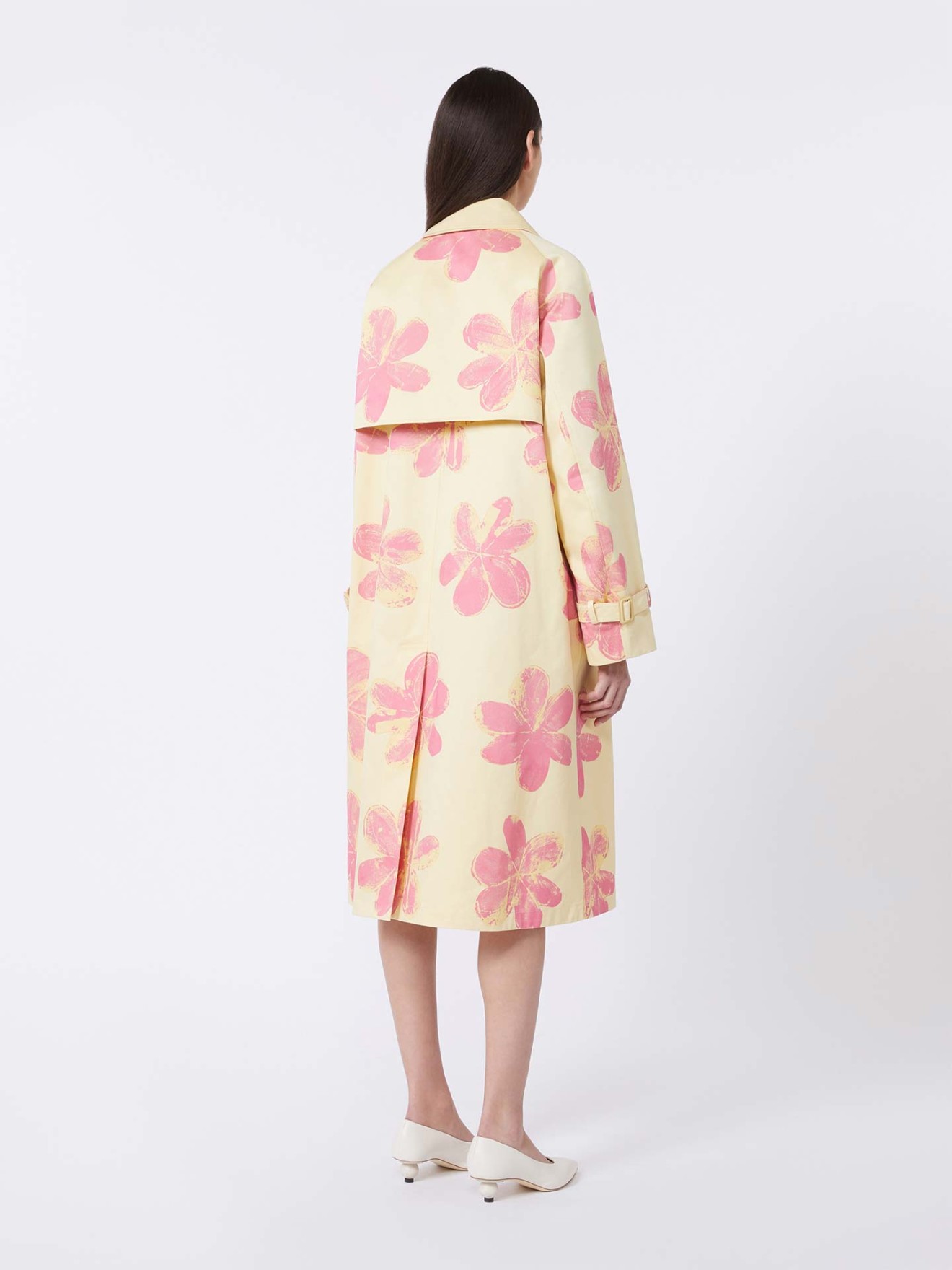 Gabardina com Padr�o Floral WKSRADIOSO