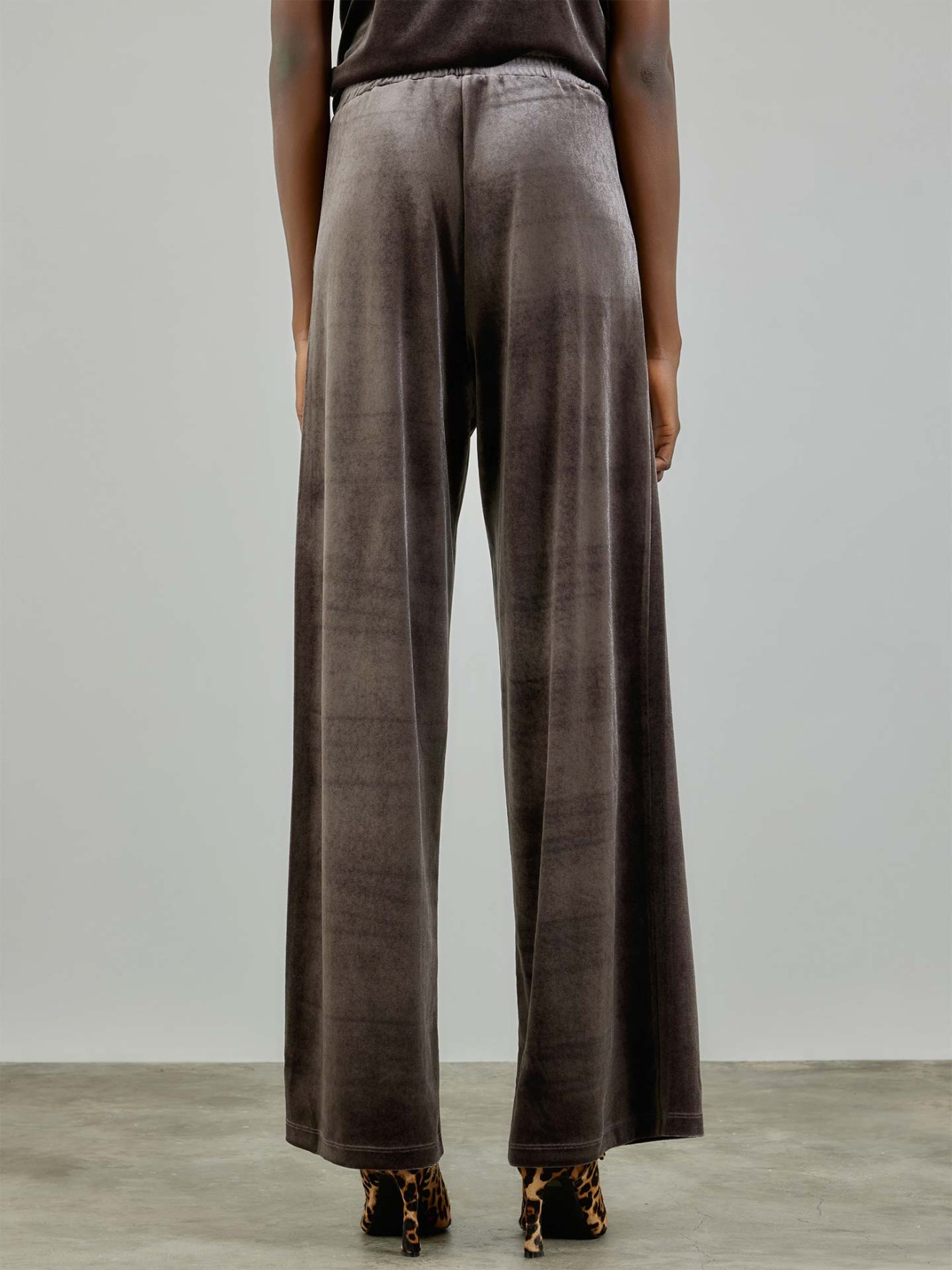 Cal�as de Veludo Wide Leg