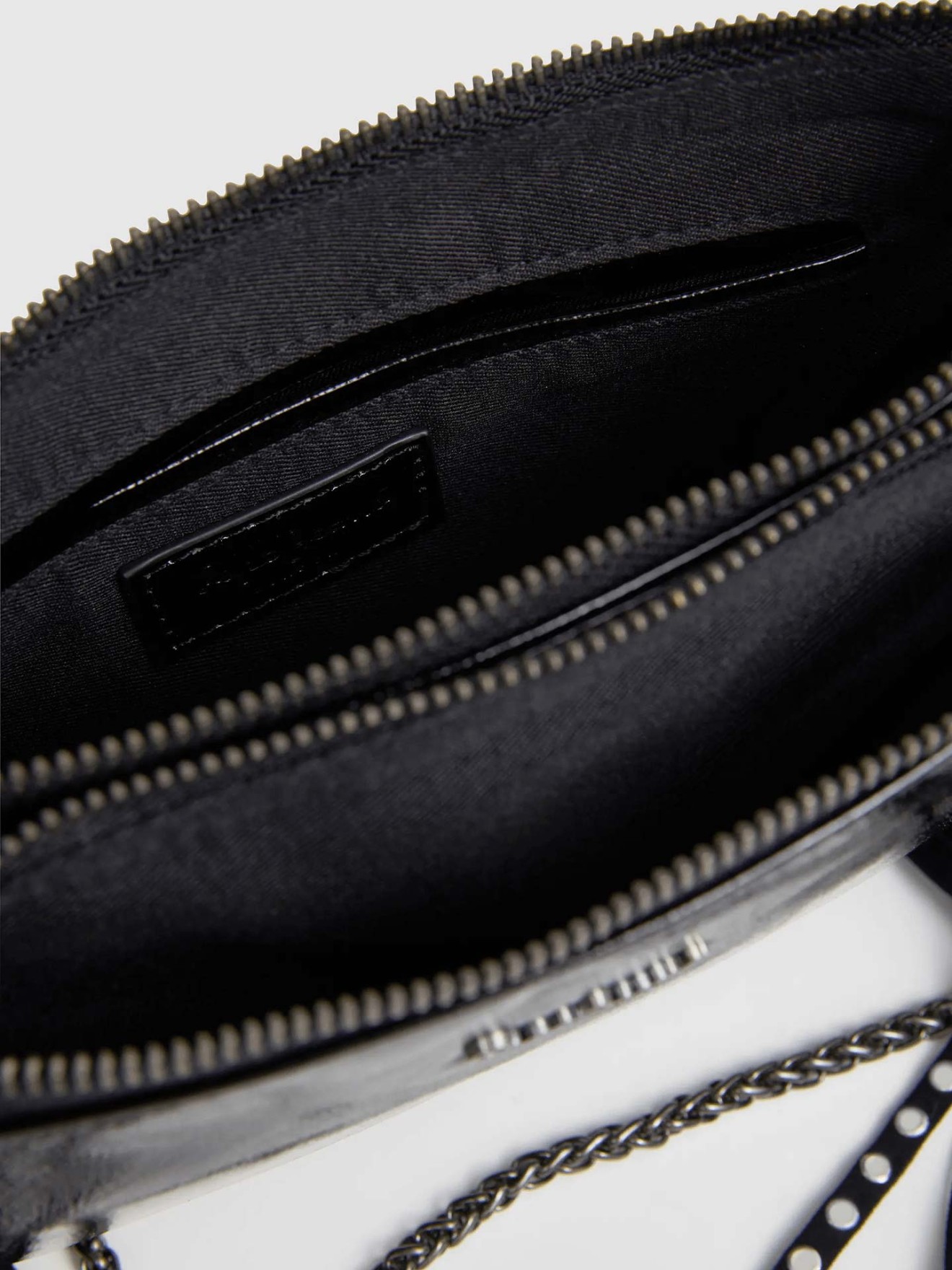 Mala de Tiracolo com Tachas e Franjas