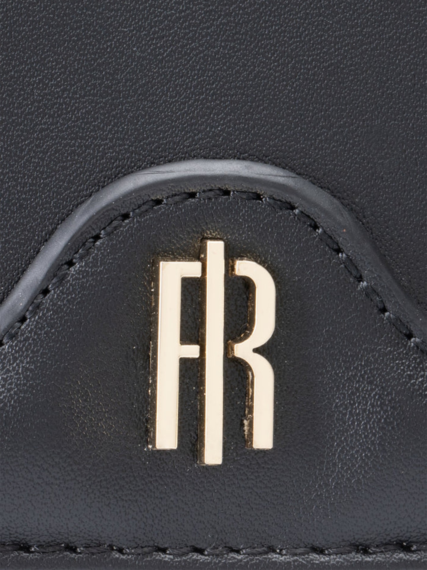 Mala de Ombro Estruturada