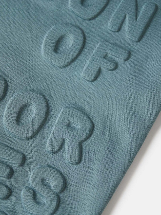 Sweatshirt com Capuz e Logótipo em Relevo