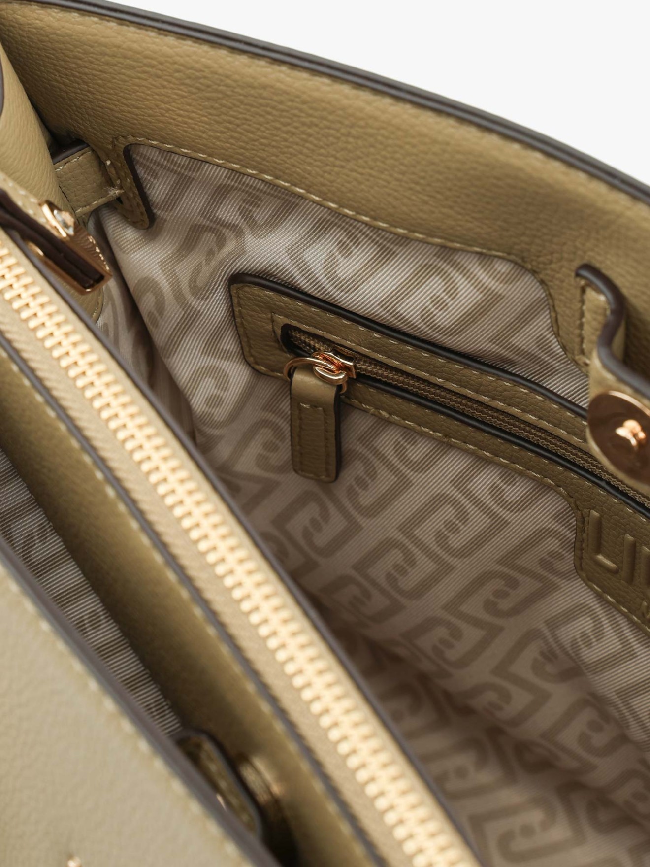 Mala de Mão Estruturada