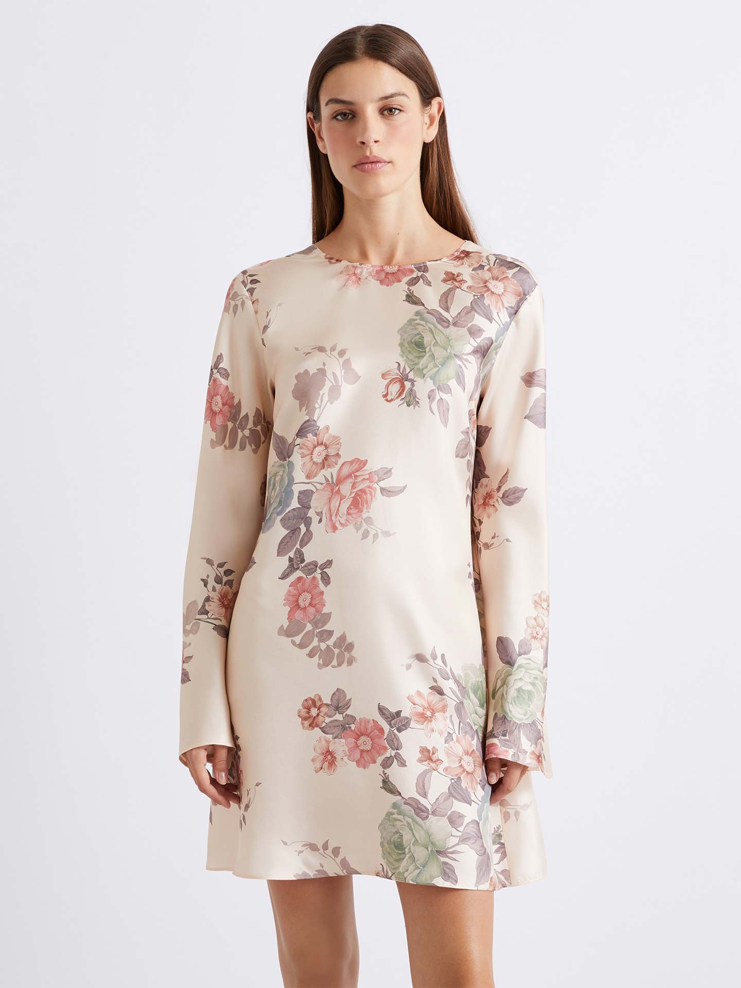 Vestido Curto Evasê MLLSAMBA