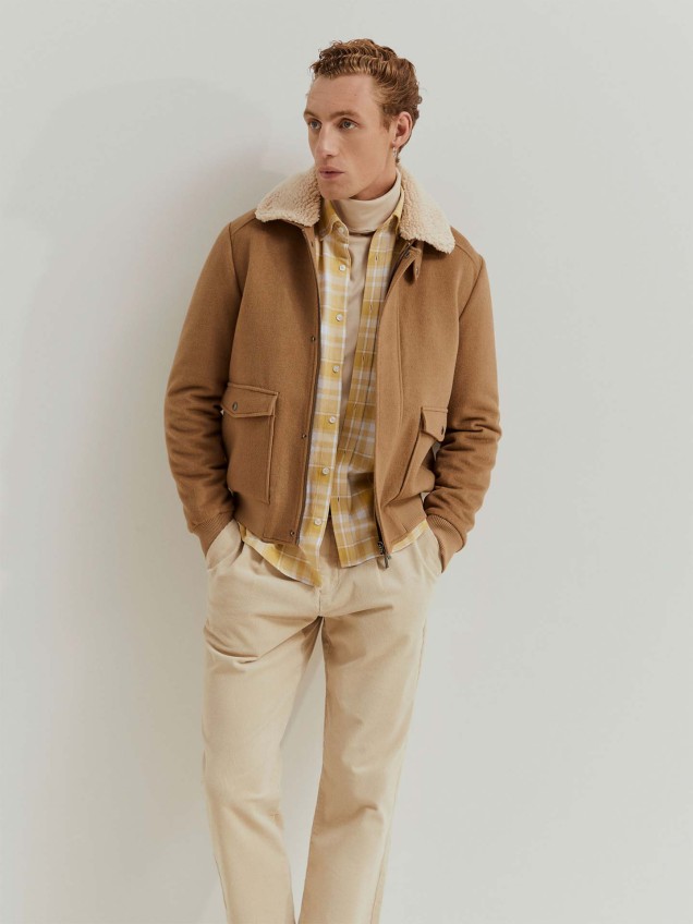 Blusão de Lã com Gola Amovível