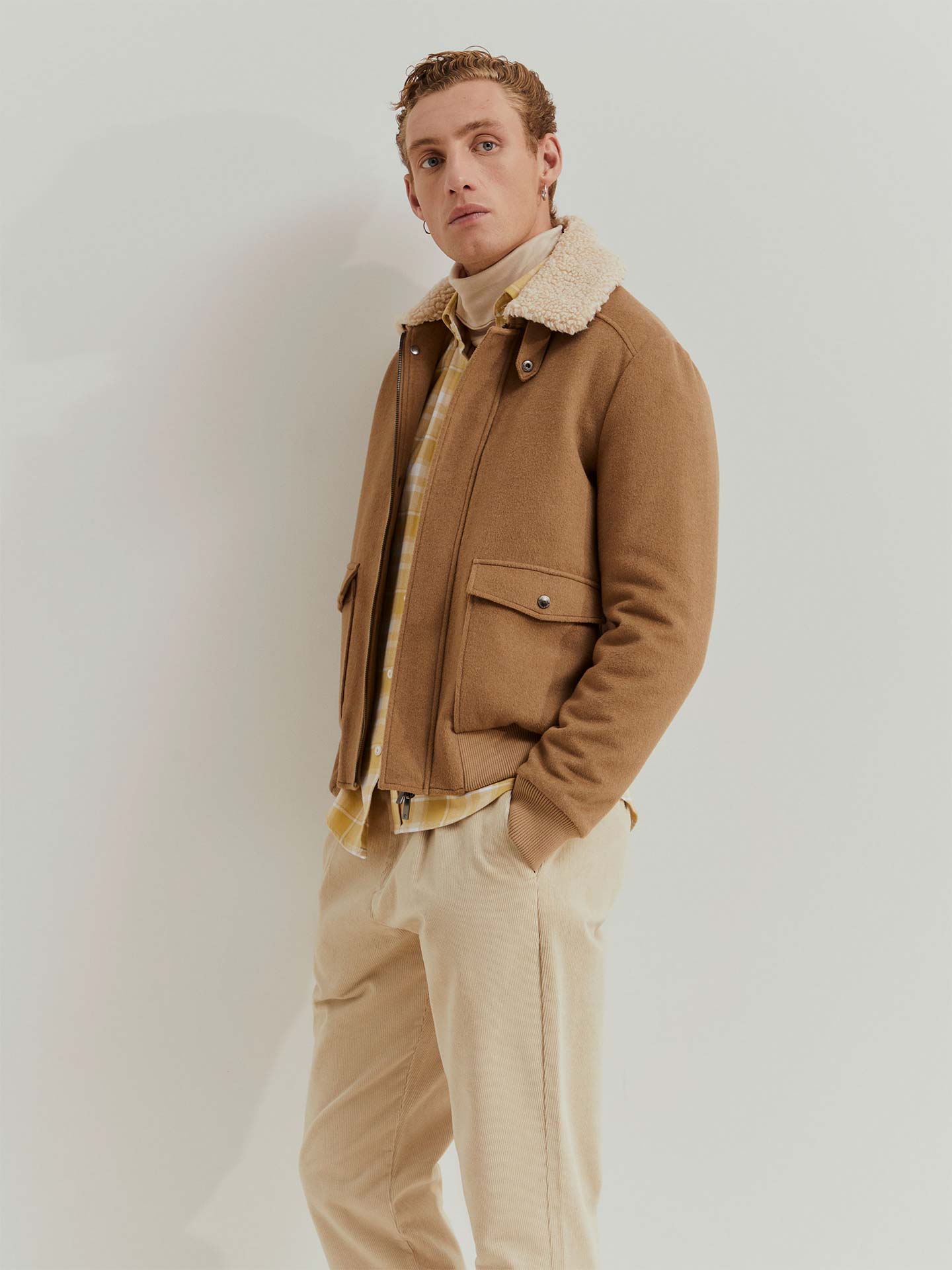 Blusão de Lã com Gola Amovível