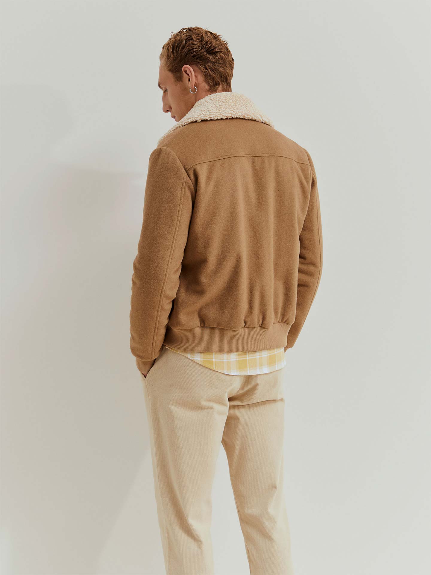 Blusão de Lã com Gola Amovível