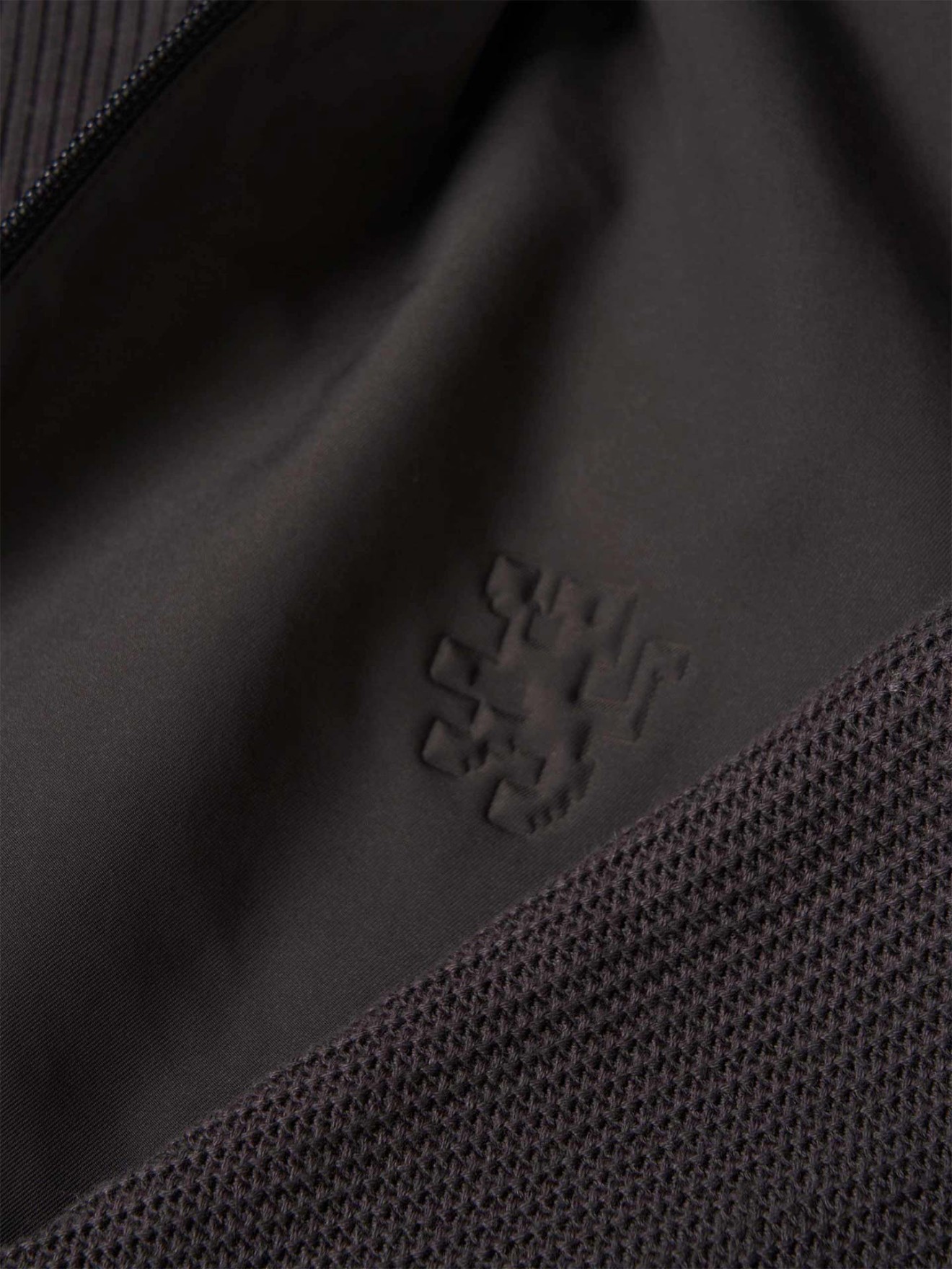 Casaco Combinado com Capuz