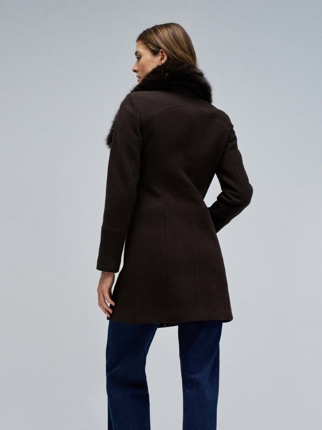 Casaco com Gola de Pelo