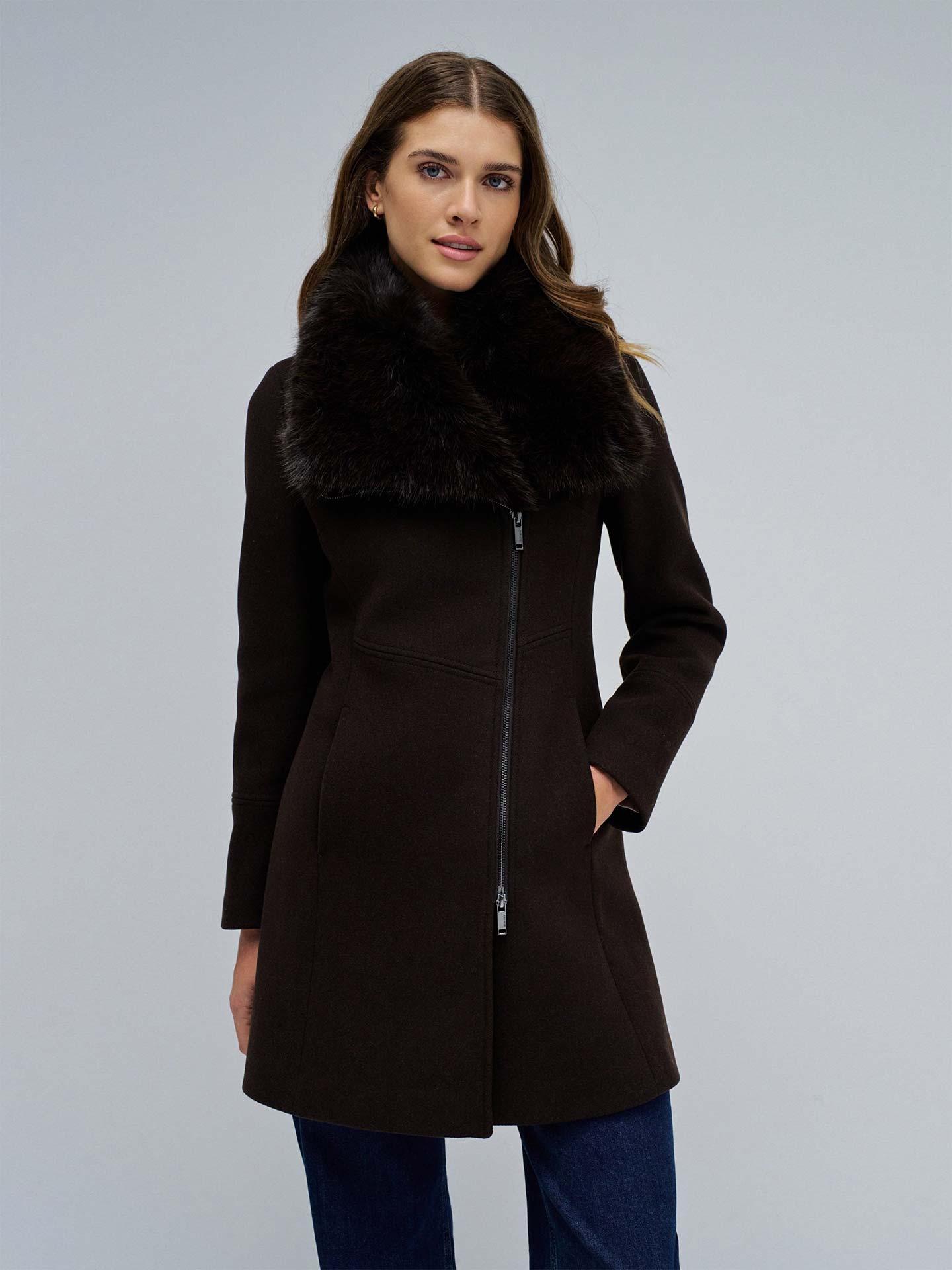 Casaco com Gola de Pelo