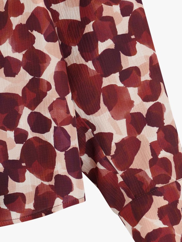 Camisa com Padrão Abstrato