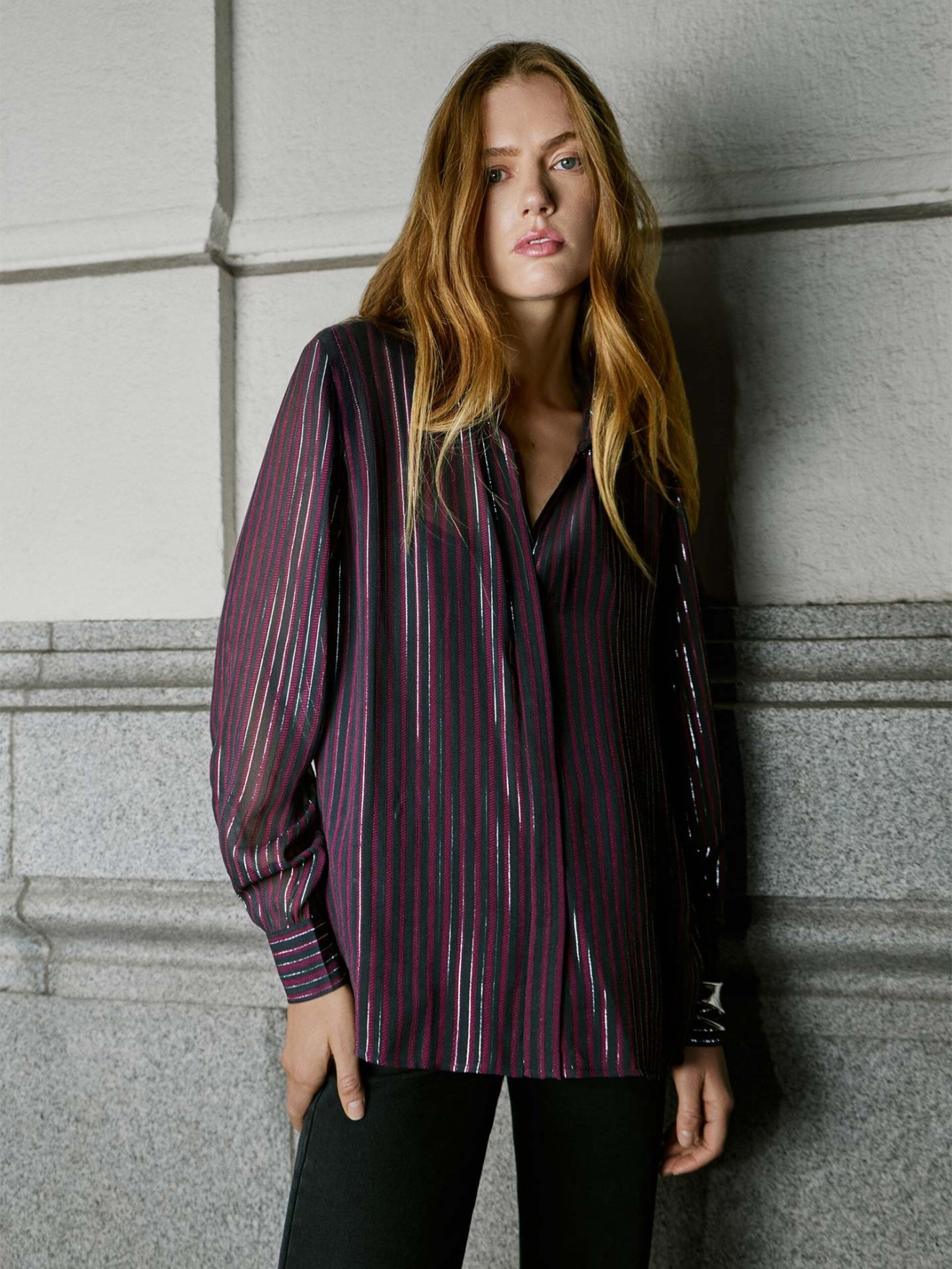 Camisa Fluida Semi Transparente �s Riscas