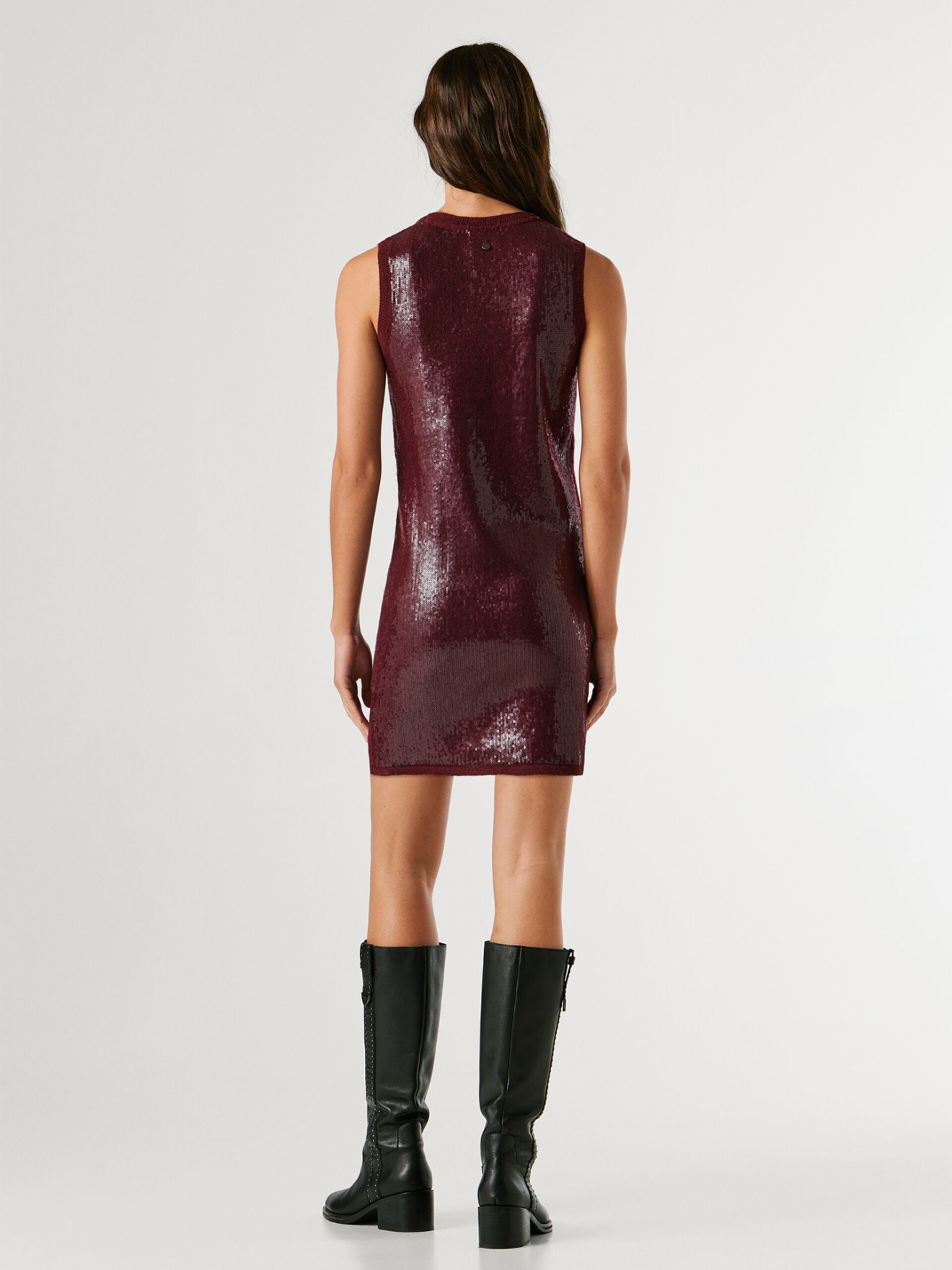 Vestido Curto de Lantejoulas