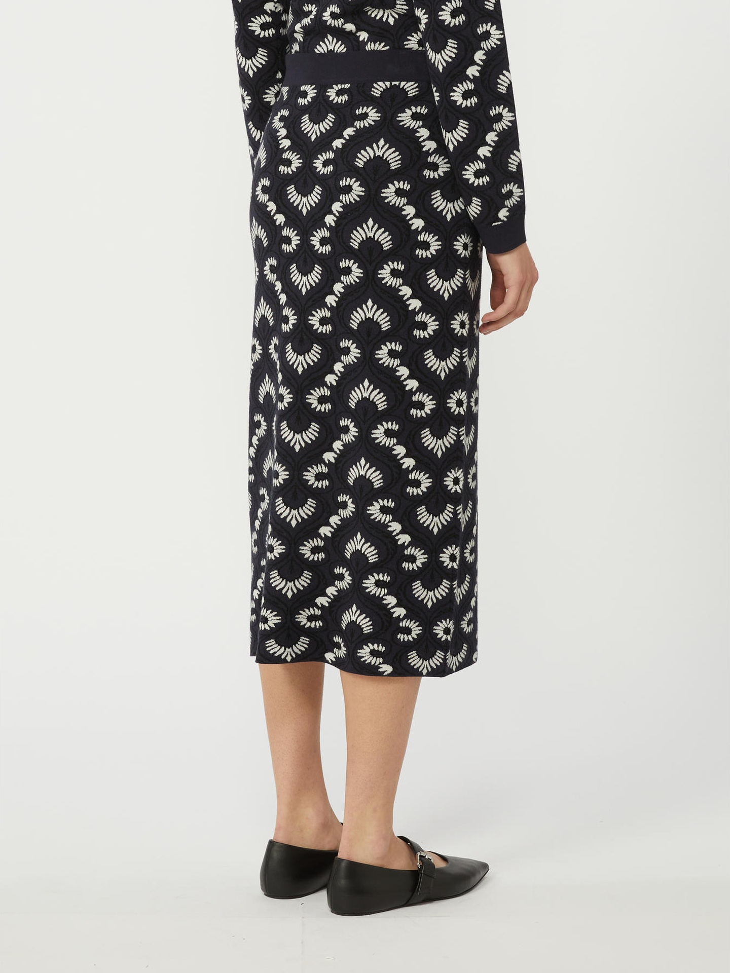 Saia Midi Lápis em Malha WKDVACUO