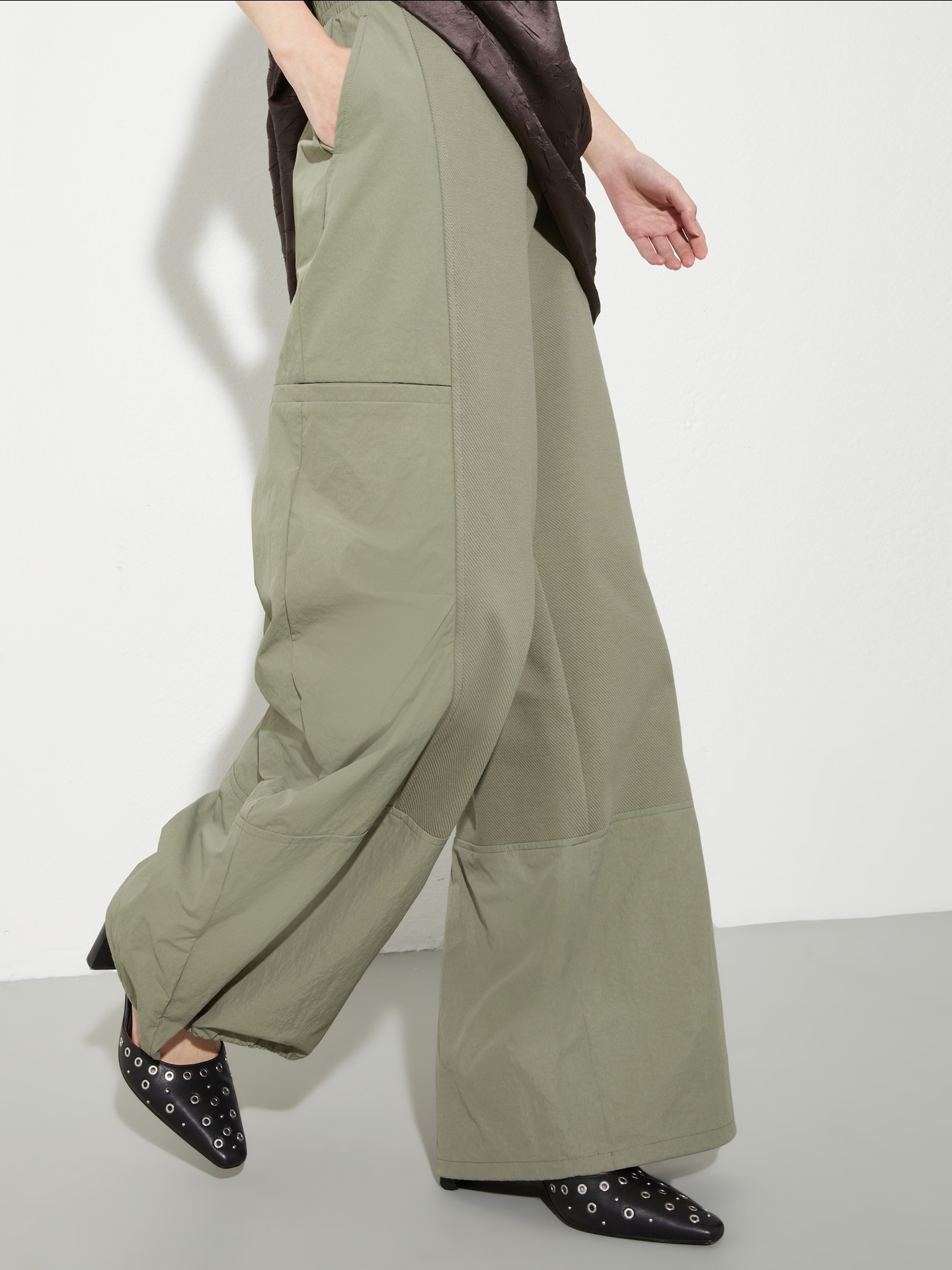 Calças Cargo Largas MCOTAMBUTO