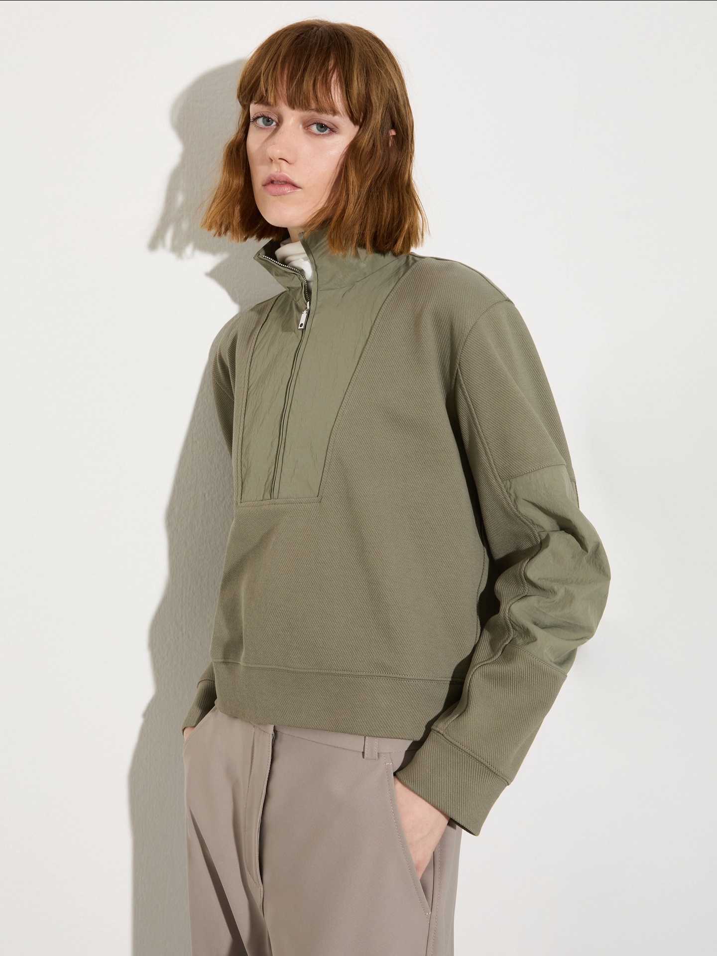 Sweatshirt com Gola Alta MCOGALANTE