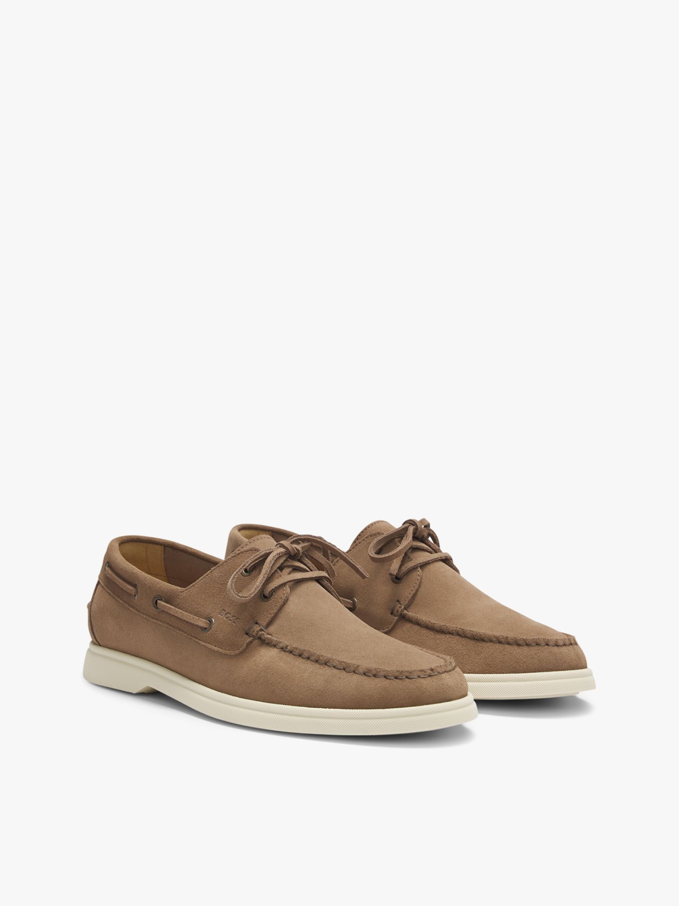 Sapatos de Vela em Camur�a