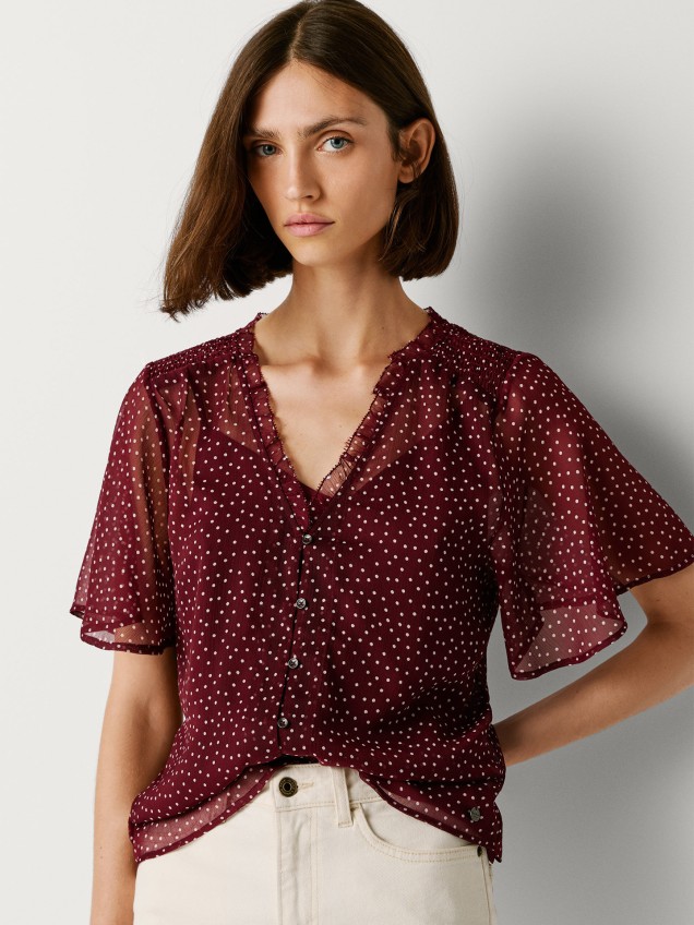 Blusa com Padr�o de Bolinhas e Decote em V