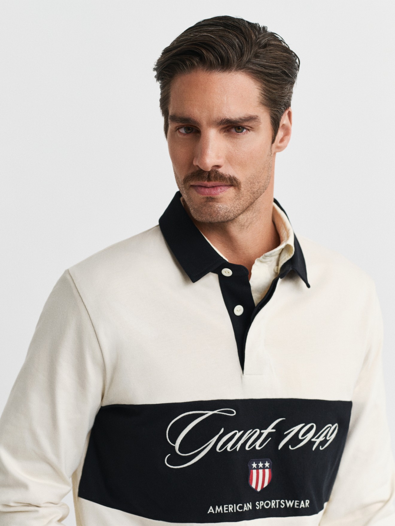 Polo com Bordado no Peito