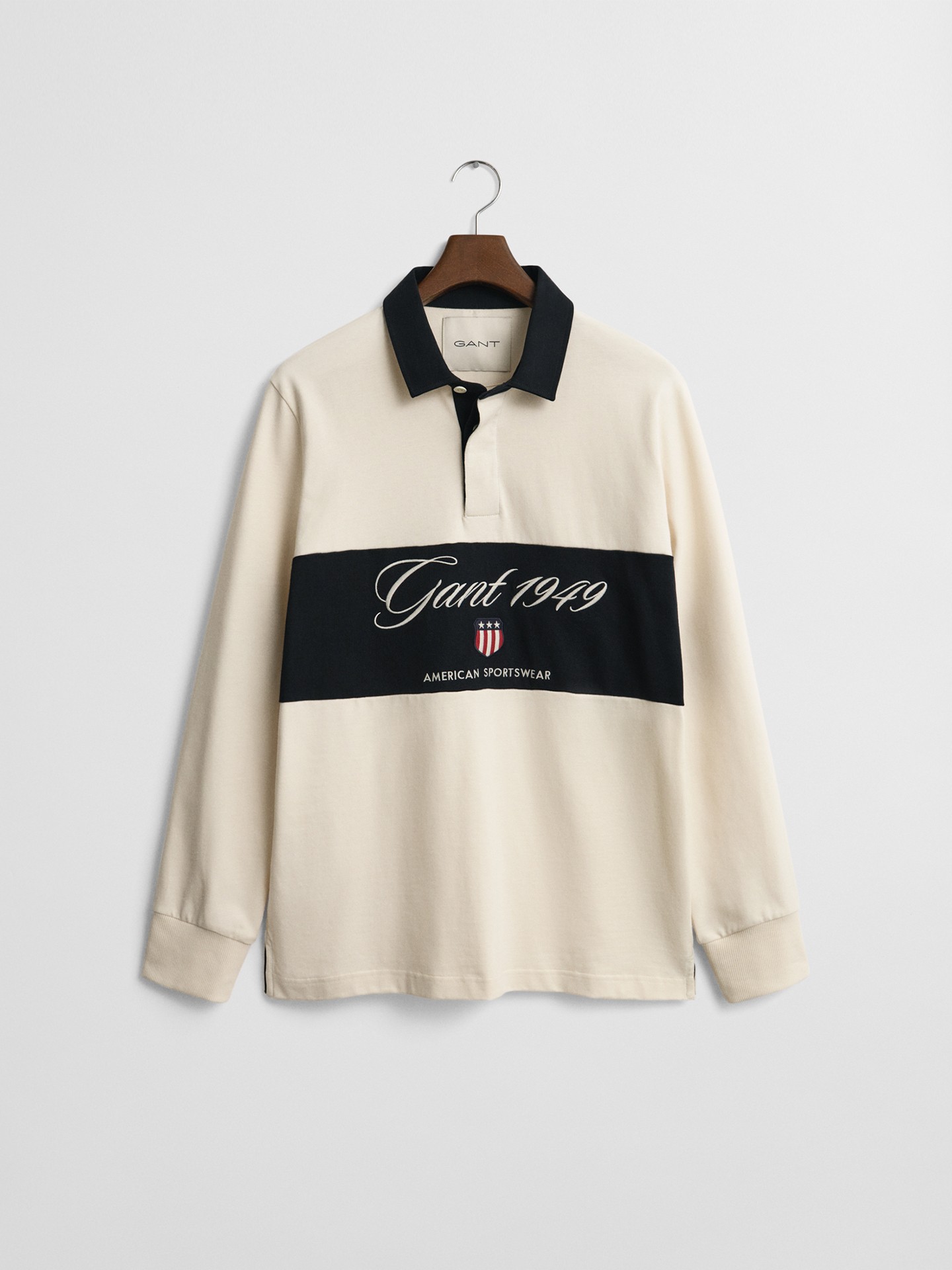 Polo com Bordado no Peito