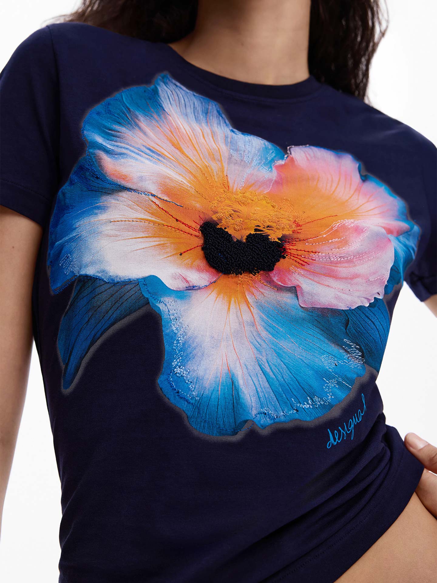 T-shirt Slim Fit com Estampado Floral