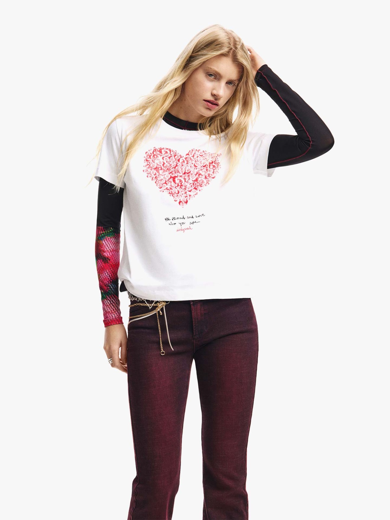 T-shirt com Estampado de Cora��o