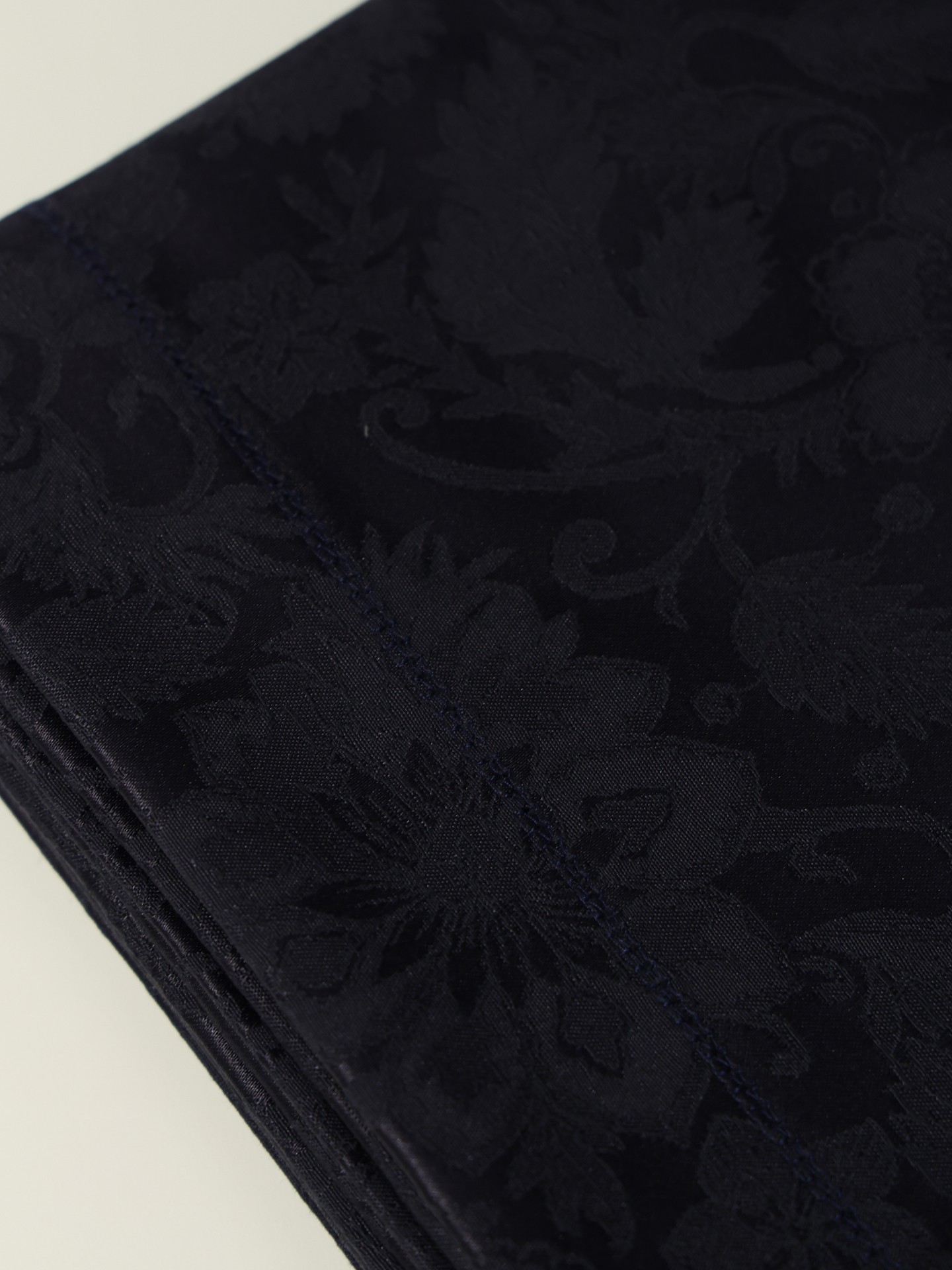 Toalha de Mesa Baronesa