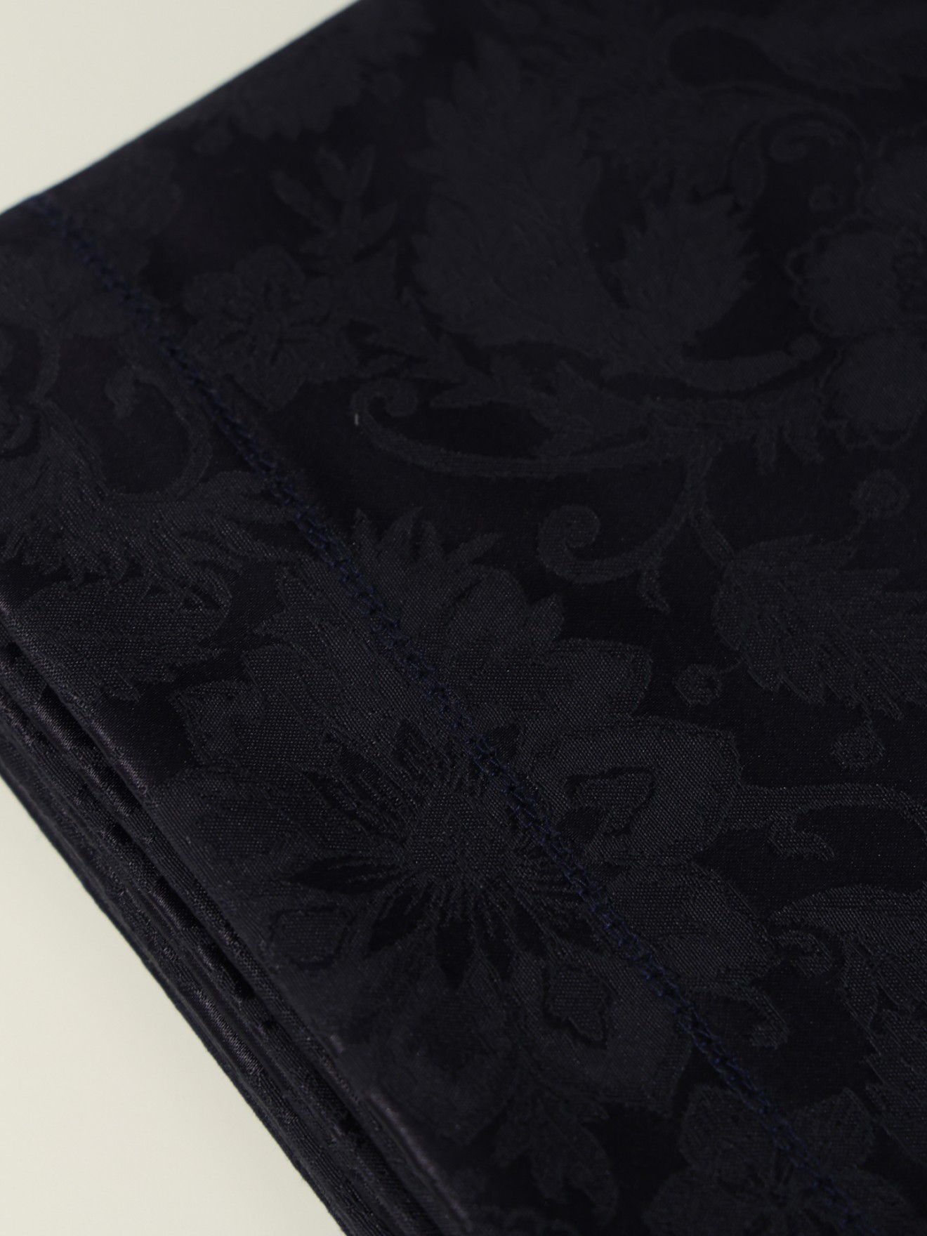 Toalha de Mesa Baronesa