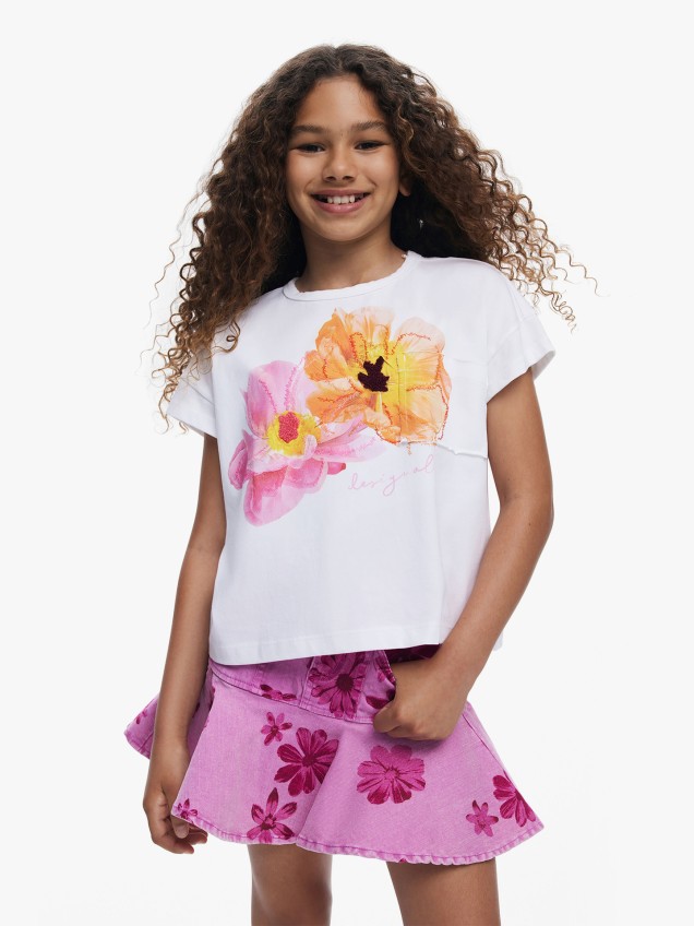 T-shirt com Estampado e Bolso