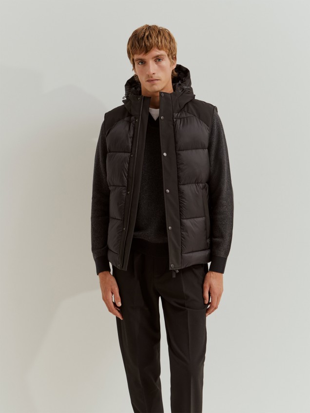 Colete Acolchoado com Capuz