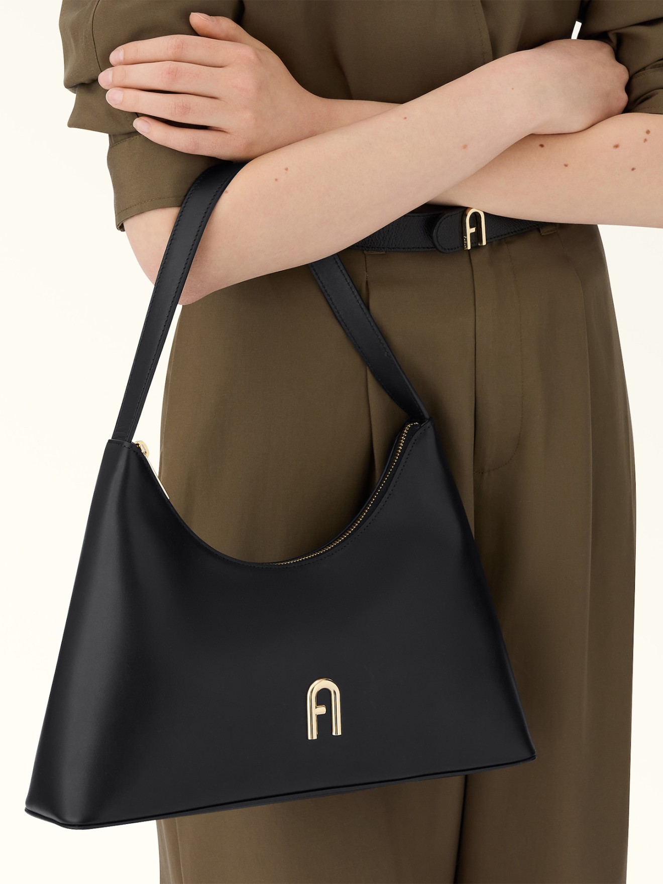 Mala de Ombro Diamante S em Pele