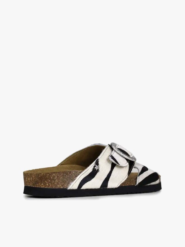 Chinelas de Pele com Padrão de Zebra