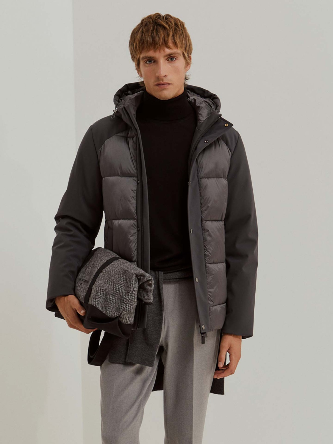 Blusão Acolchoado com Capuz