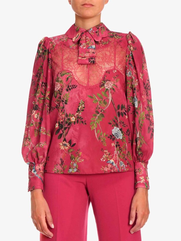 Blusa com Padrão Floral