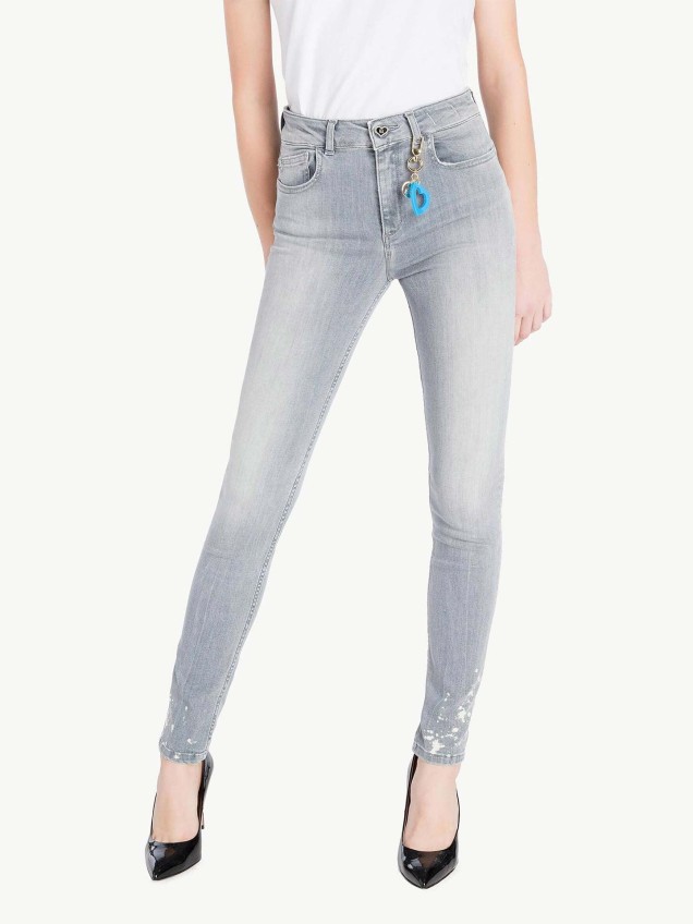 Calças de ganga Skinny Fit com Aplicação