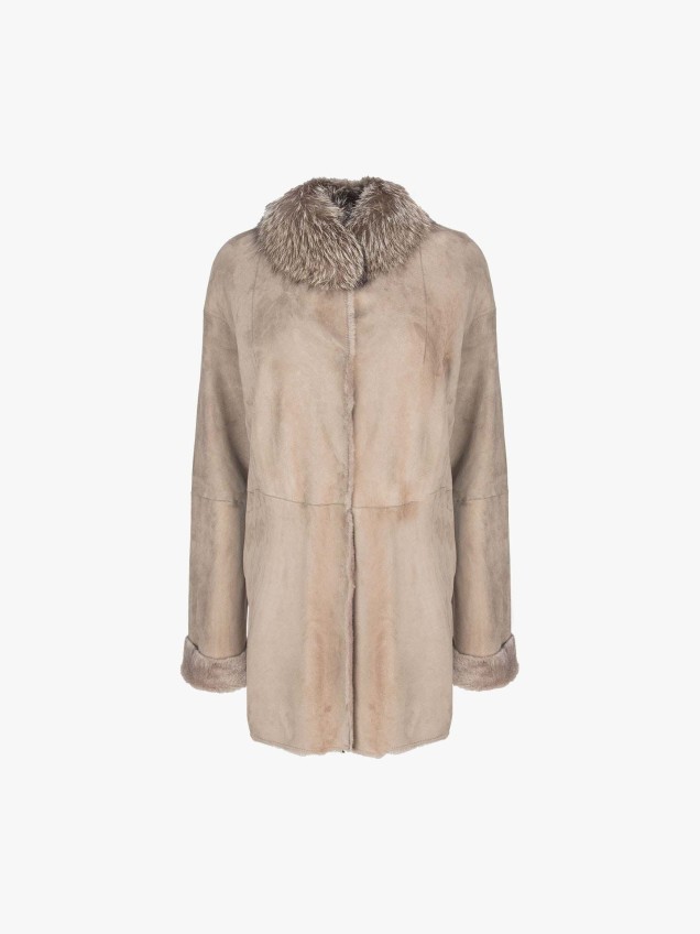 Casaco em pele de ovino