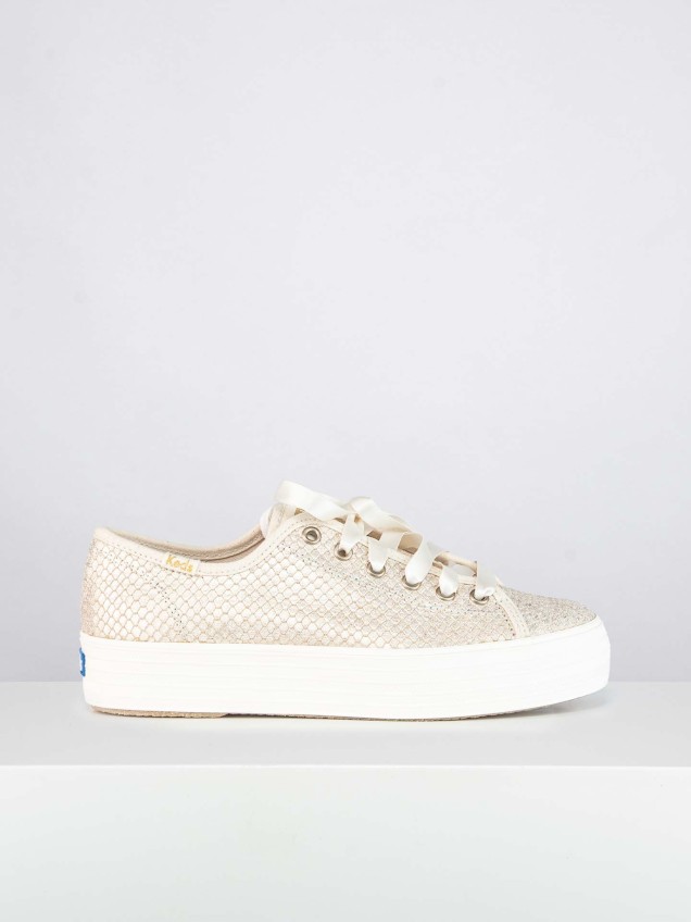 Sapatilhas cord�es em la�o