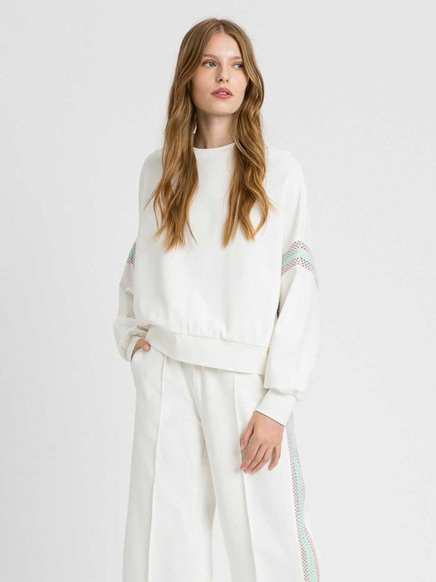 Sweatshirt com Aplica��es