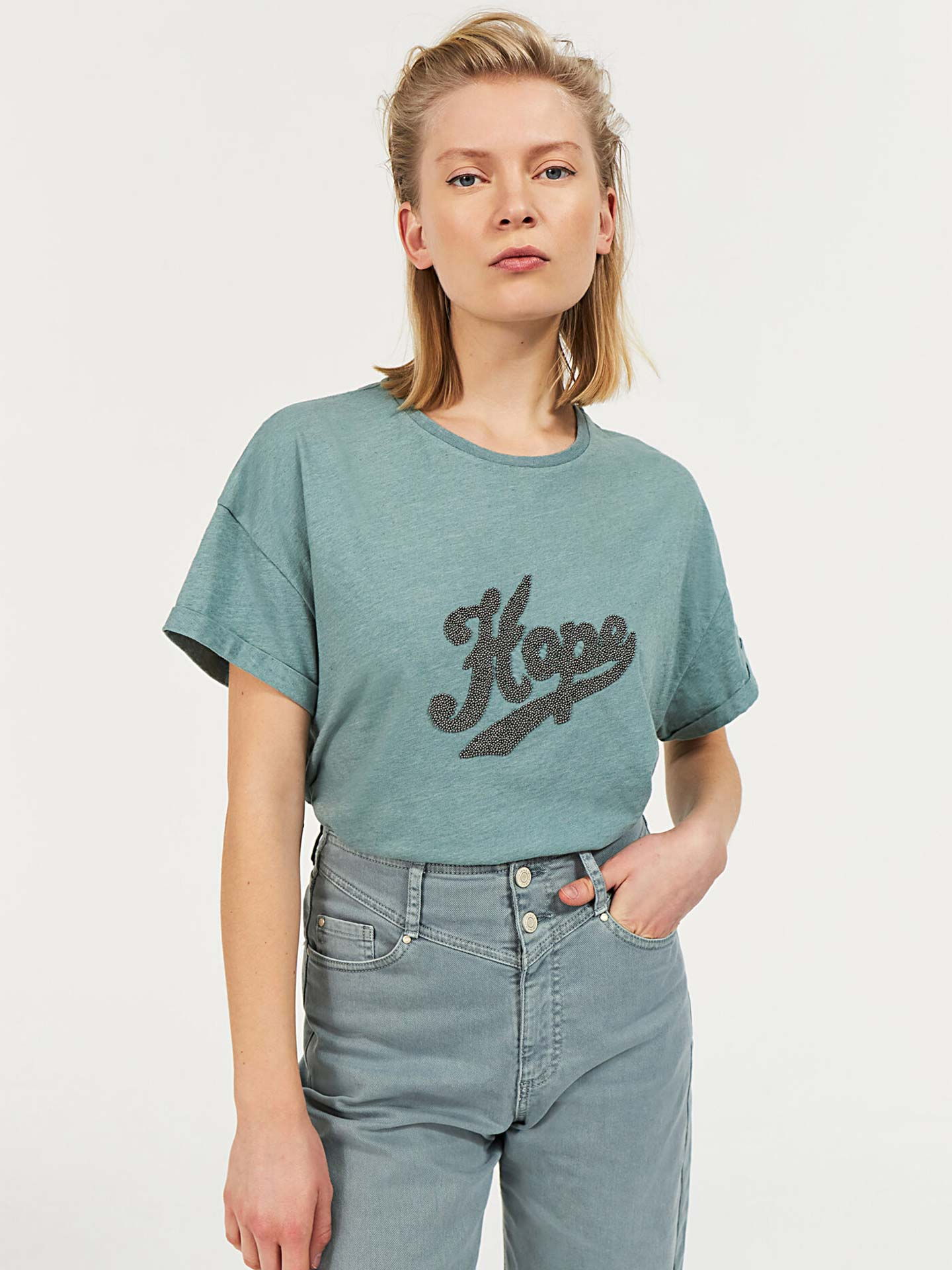 T-Shirt com Aplicações