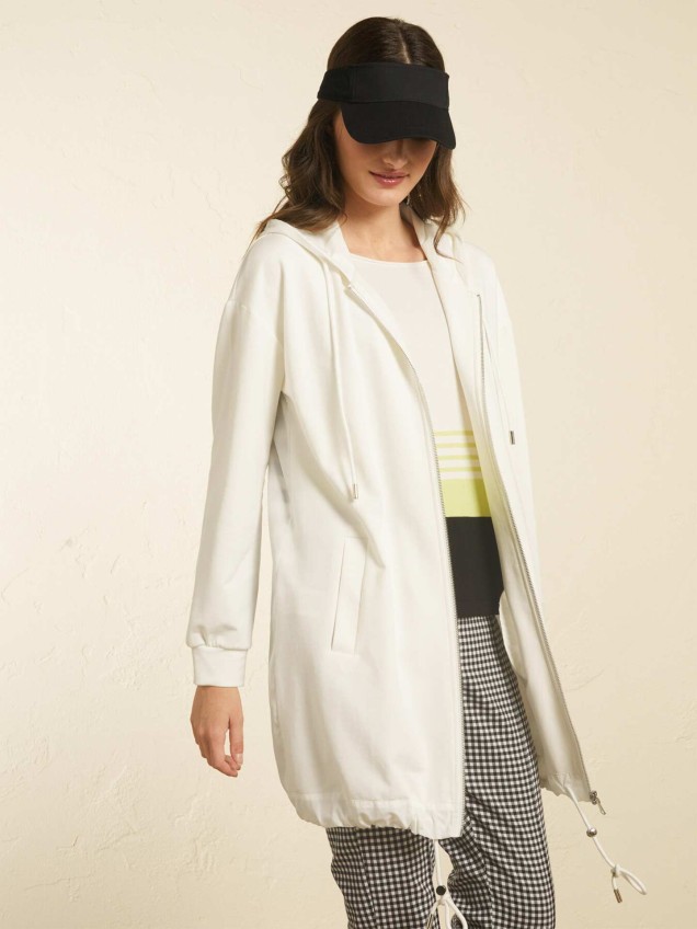 Casaco Comprido com Capuz