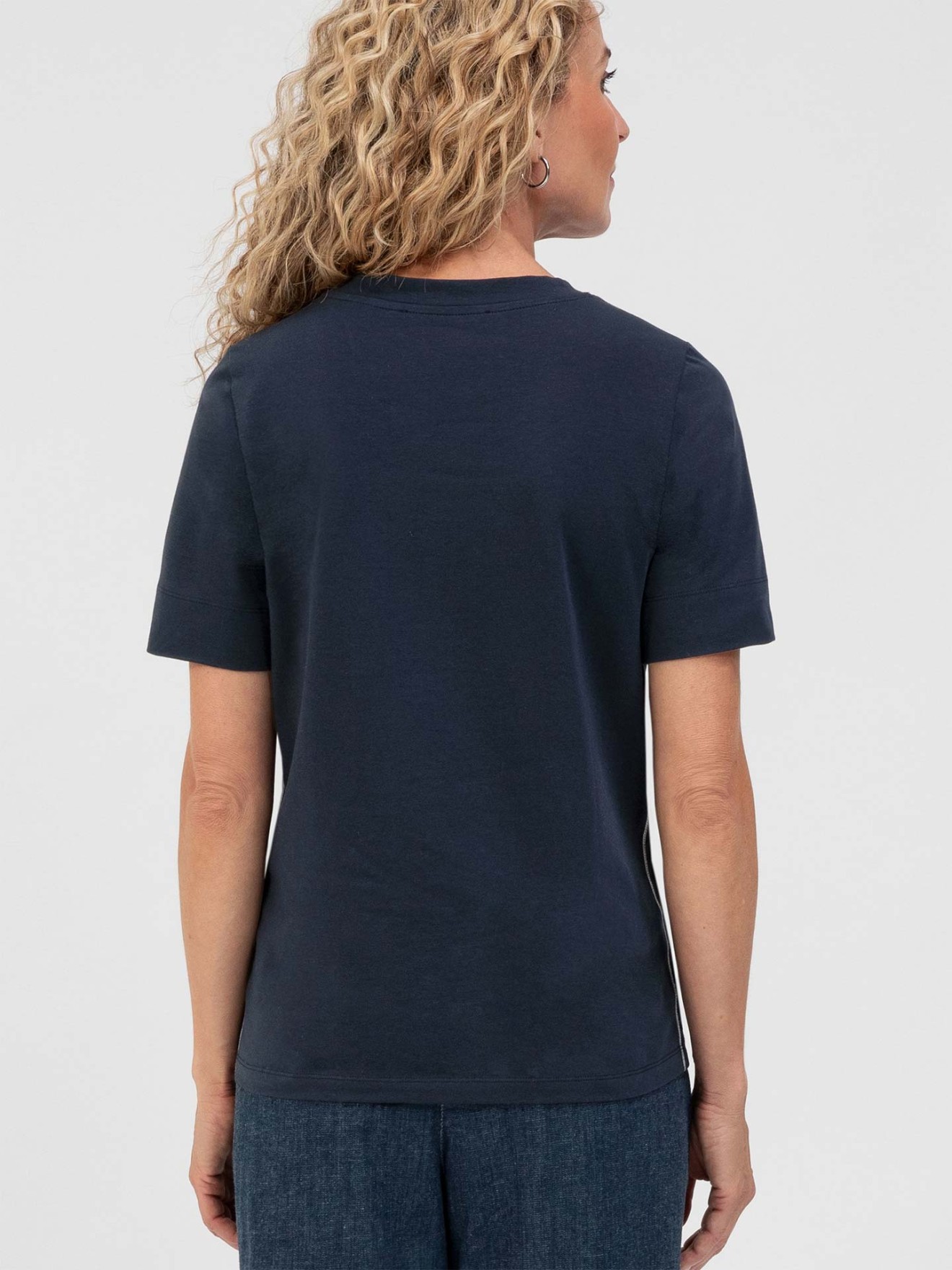 T-shirt com Bordado Floral Dinia