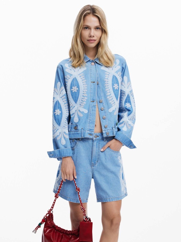 Casaco de Ganga com Bordados