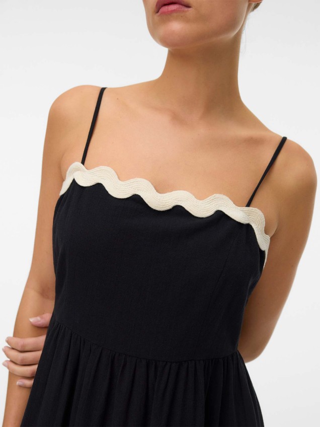 Vestido Comprido com Pormenor Ondulado