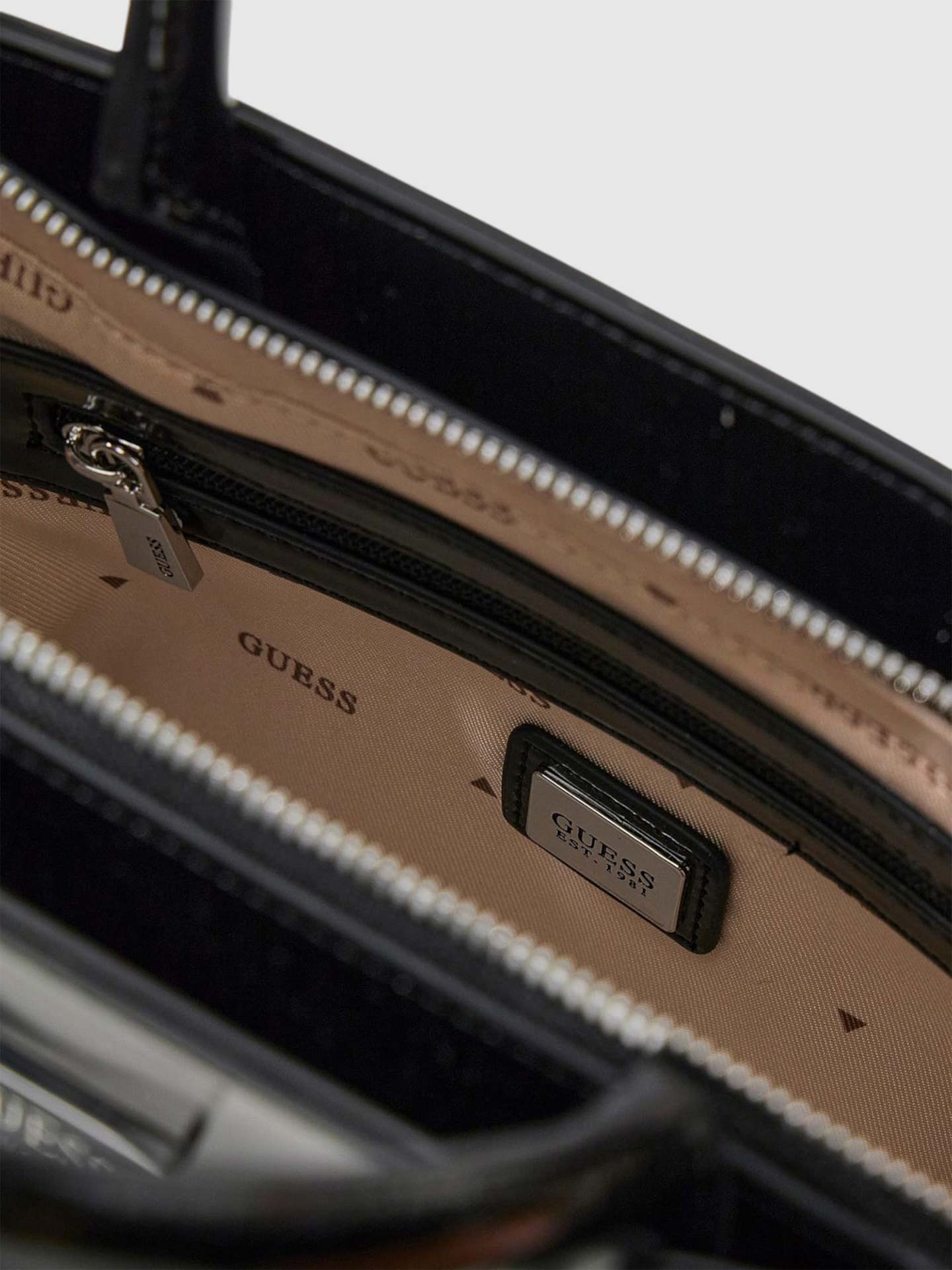 Mala Shopper Arnela com Efeito Verniz