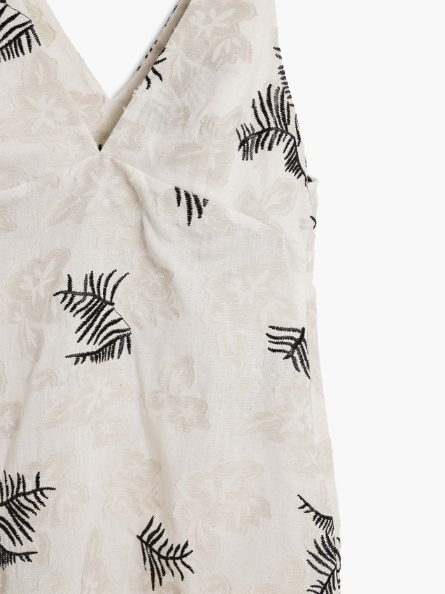 Vestido Curto com Padrão e Bordados