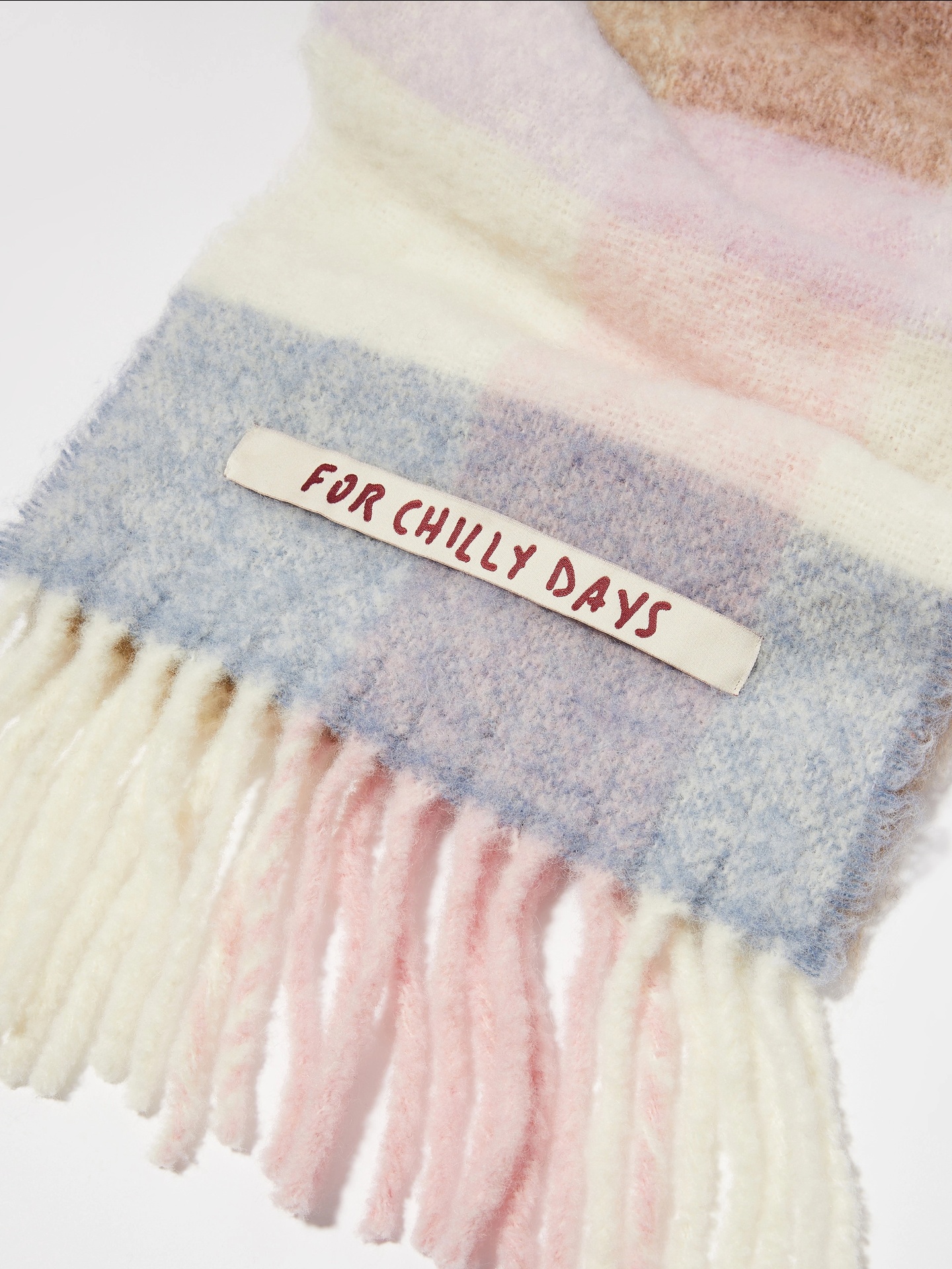 Cachecol com Padrão e Franjas MCLPATTINO