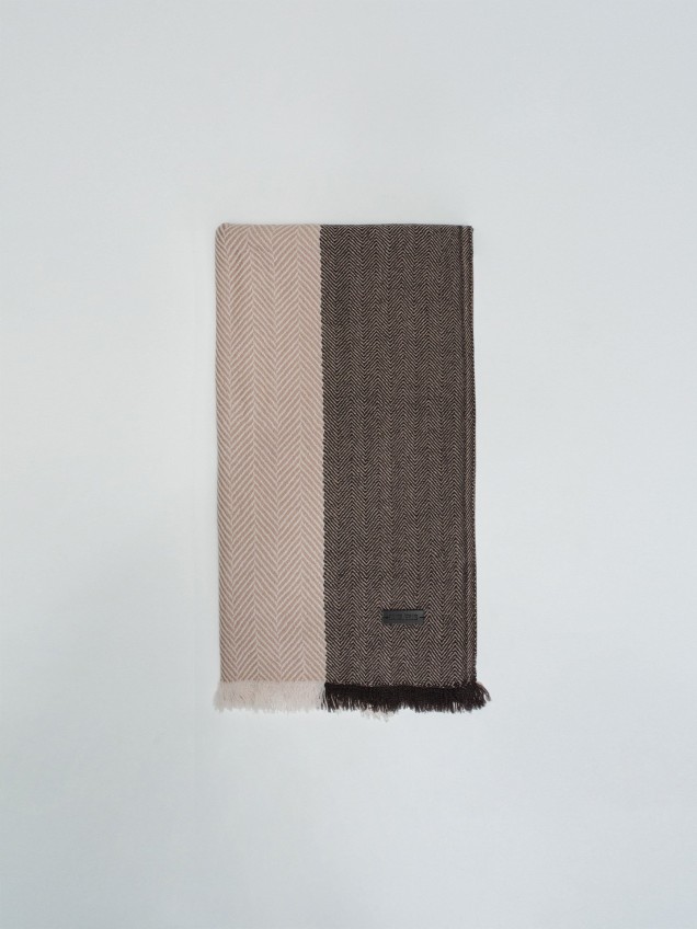 Cachecol Bicolor de L� com Padr�o Espinha