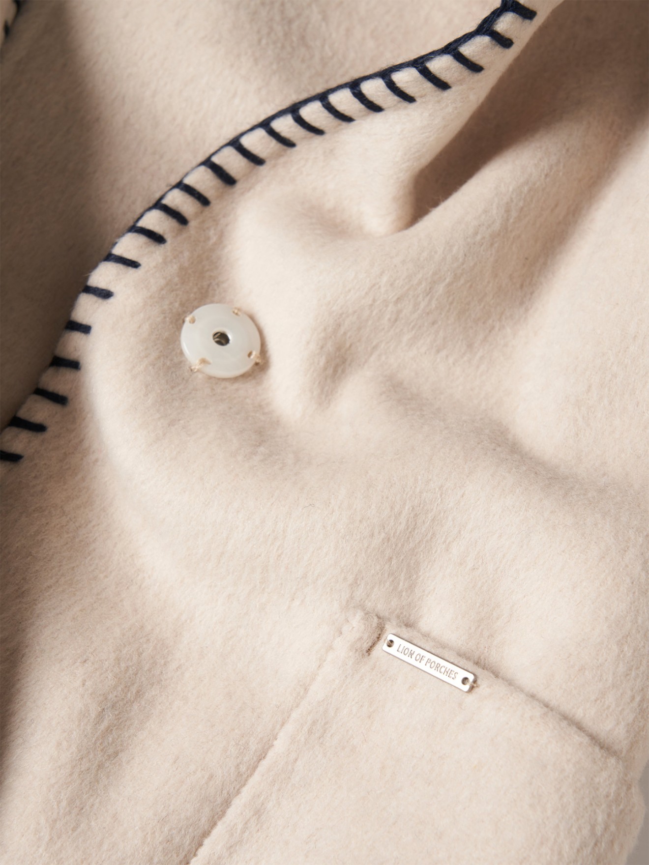 Casaco de Malha com Capuz