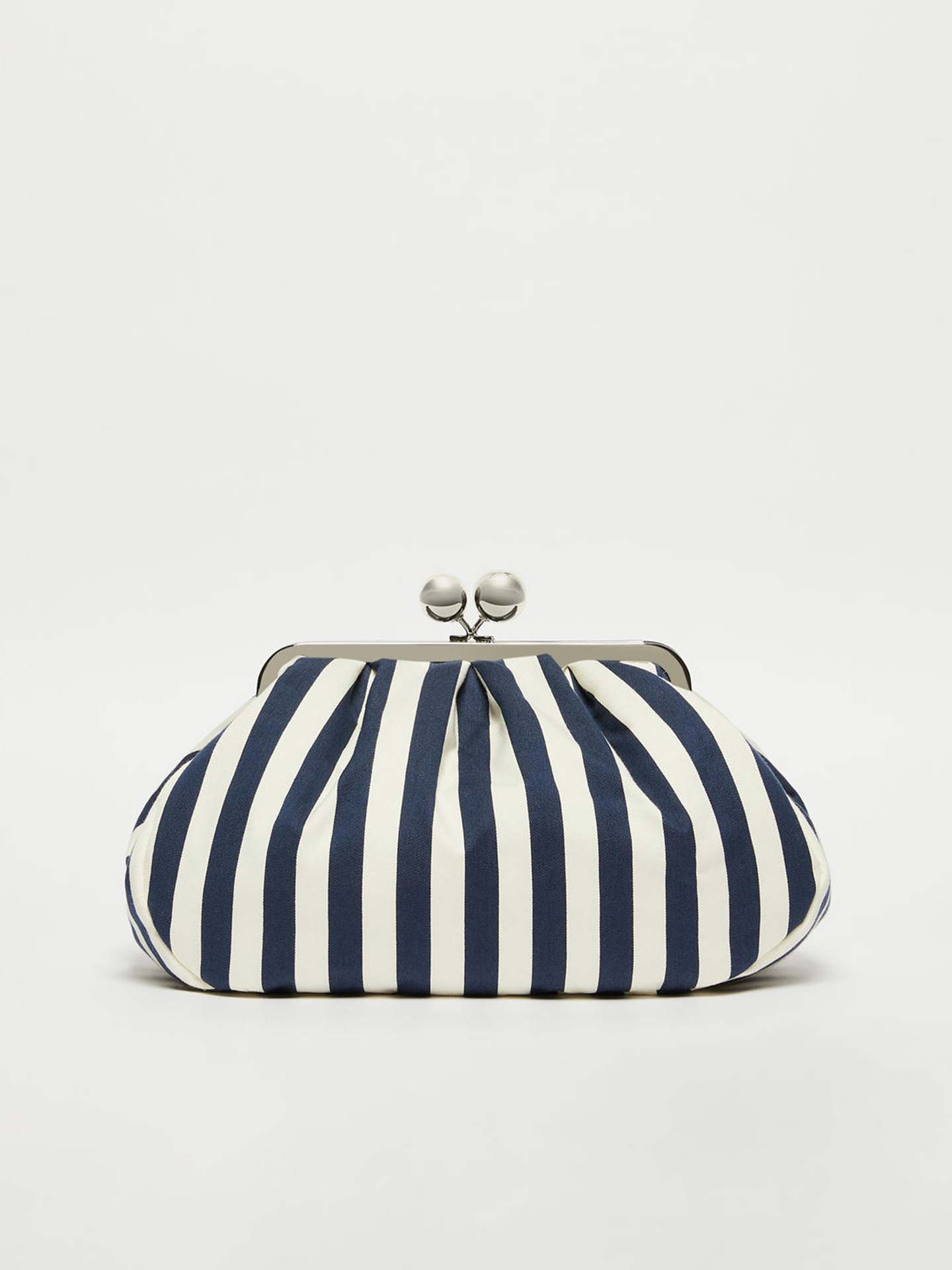 Mala Clutch WKAGERUSIA